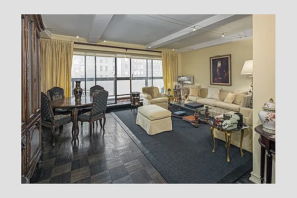 Sold by Stribling | media 5