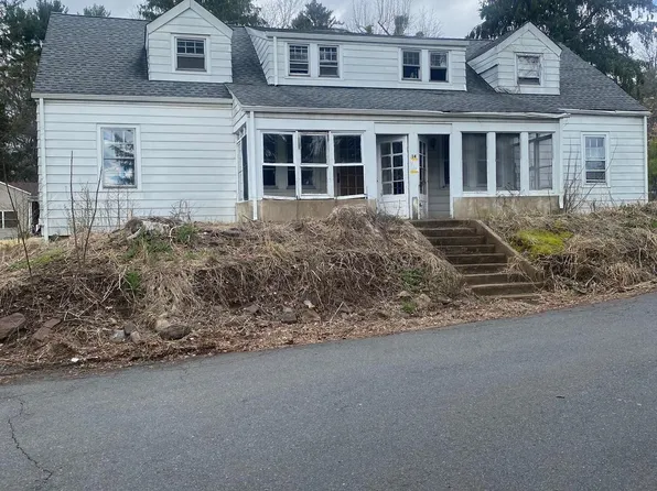 12 Coleman Ln, Titusville, NJ 08560