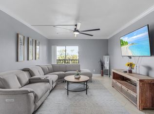 12501 McGregor Blvd APT 22, Fort Myers, FL 33919