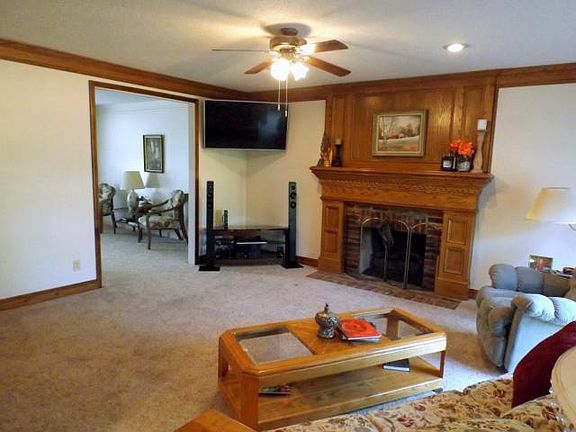 5th image of 1366 Wildbriar Dr