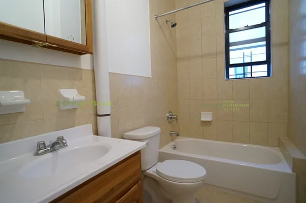 Rented by Bohemia Realty Group | media 23