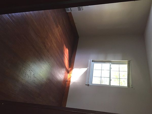 2nd image of 314 Pearl St