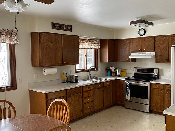 Kitchen & Dining Room