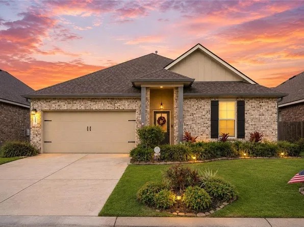 685 Cat Island Ct, Slidell, LA 70461