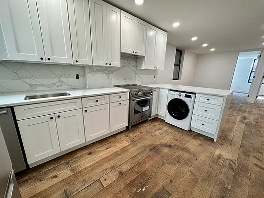 Rented by Building Equity Real Estate LLC | media 19