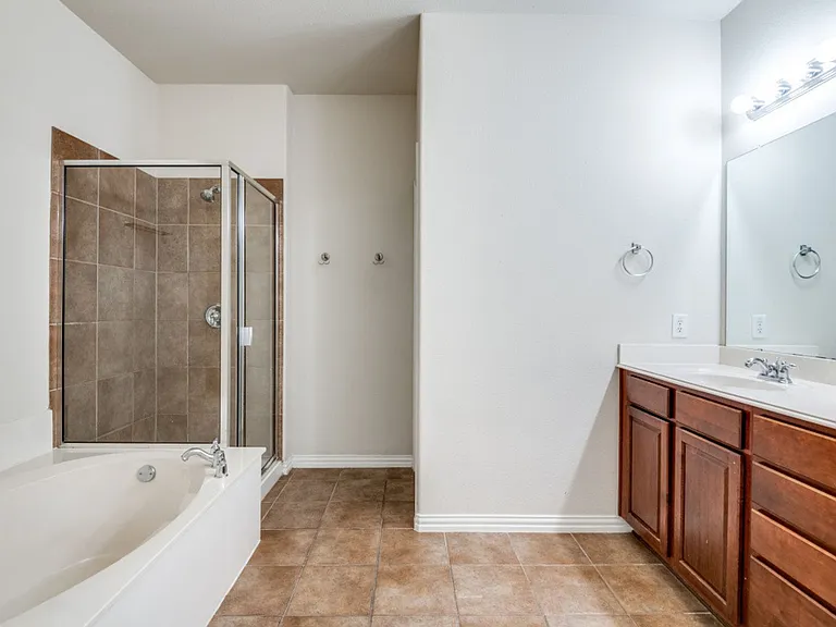 8929 Soldiers Home Ln — Photo 16