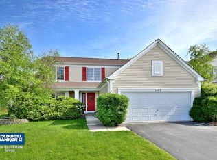 1697 Charlotte Cir, Naperville, IL 60564