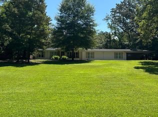 127 Shady Lake Dr, Tupelo, MS 38804