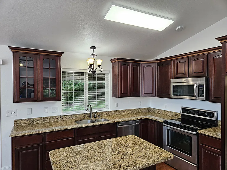 602 Mountain View Dr — Photo 11