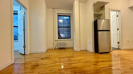 Rented by HOLTON REAL ESTATE INC.