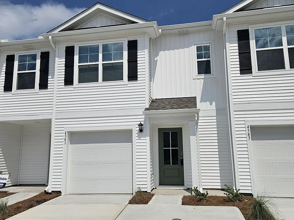 4341 Majesty Dr