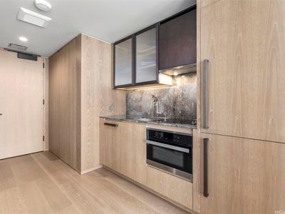 1000 Auahi St #733, Honolulu, HI, 96814