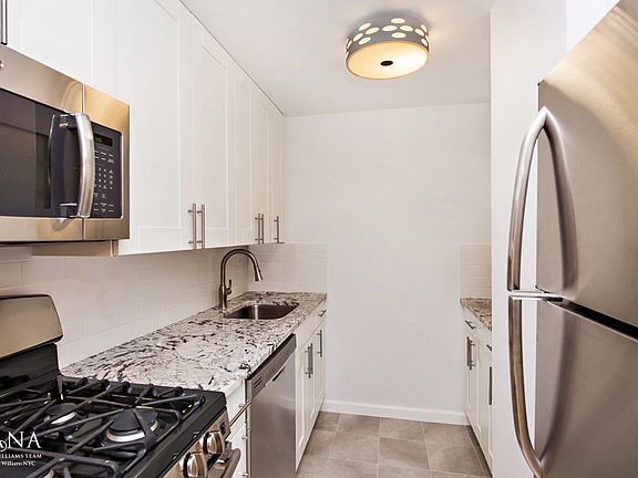 5th image of 106 Central Park S APT 17B
