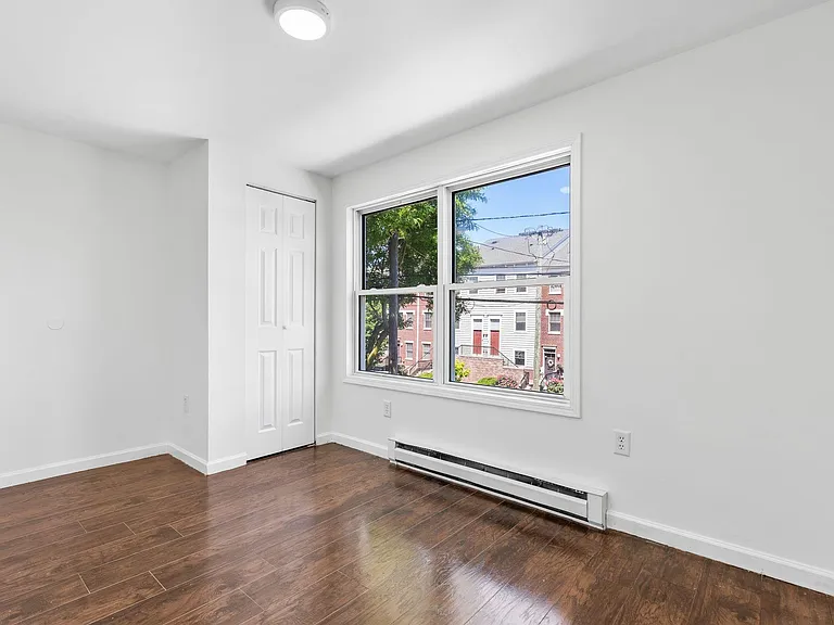 466 Pacific Ave — Photo 19