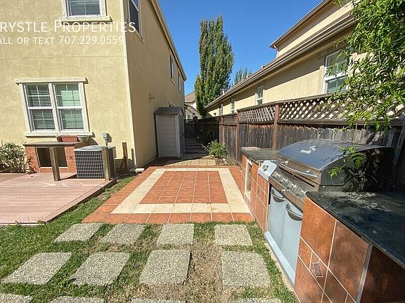3rd image of 7260 Willow Creek Cir
