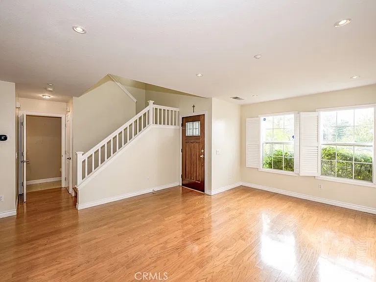 12200 Crest Ave — Photo 3