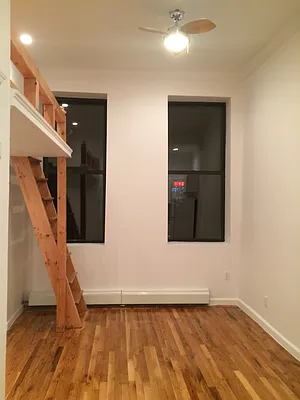 Rented by SAMSAR, LLC | media 8