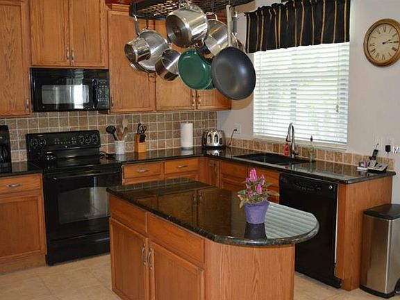 4th image of 5585 Oakworth Pl
