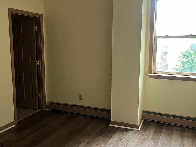 74 1st St #1 — Photo 7