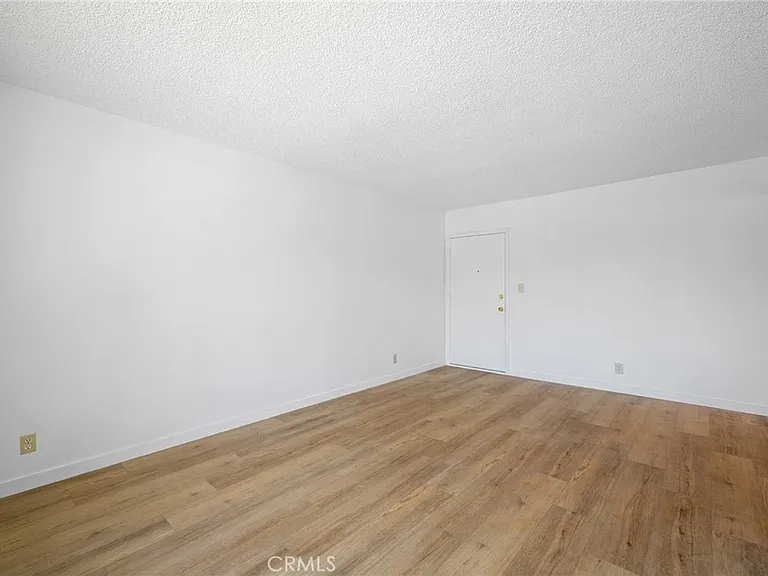 17845 Sherman Way #7 — Photo 7