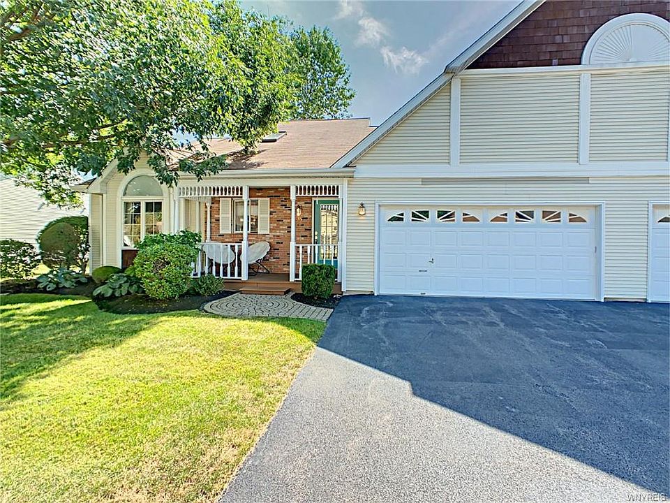 1st image of 35 Spicebush Ln