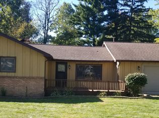 2003 Rebecca St, Valparaiso, IN 46383