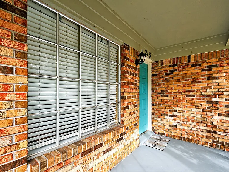 213 Book Ave — Photo 13