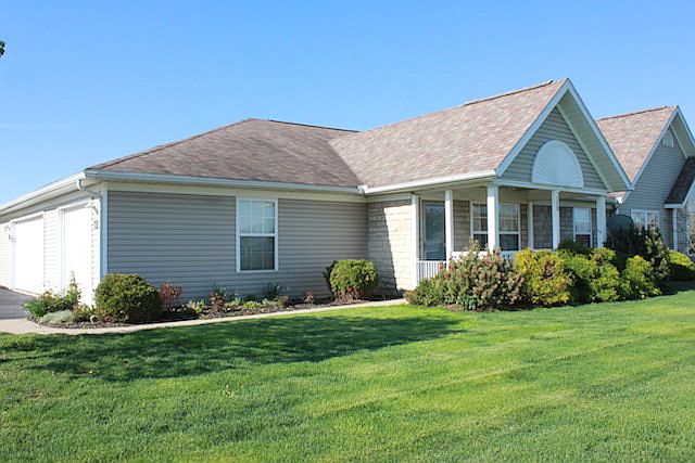 1st image of 728 Scott Dr