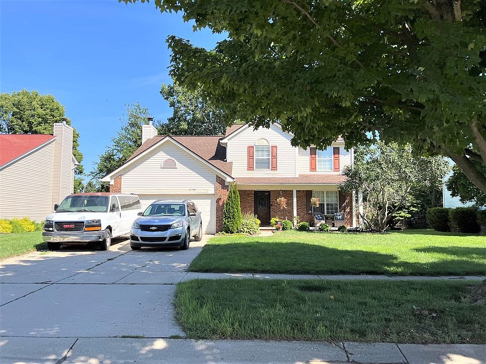 2nd image of 42852 Berkdale Dr