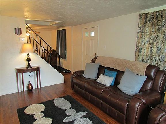 5th image of 129 Gardenia Dr