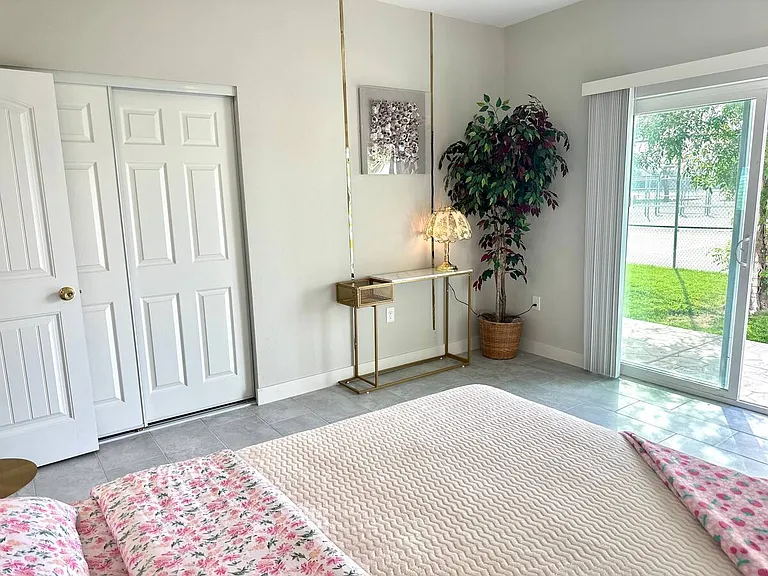 1847 W Juanita Ave — Photo 12