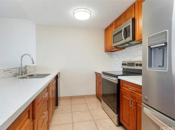98-380 Koauka Loop APT 308, Aiea, HI 96701