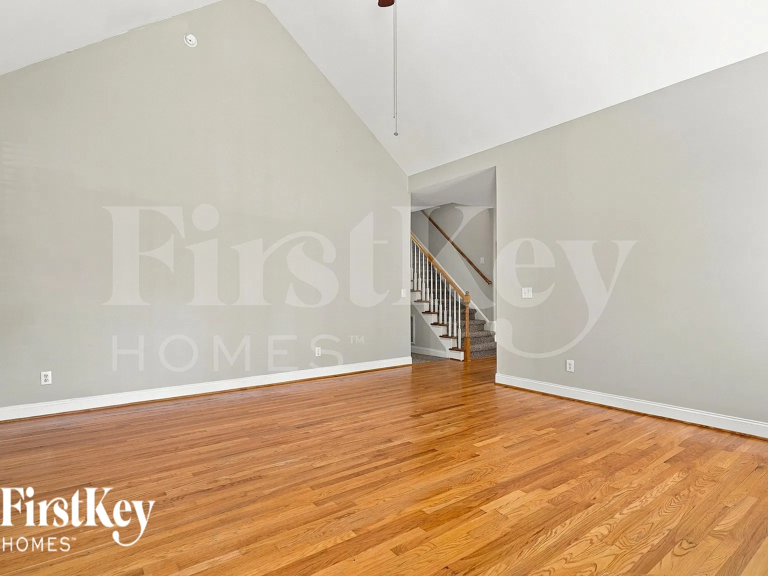 3 bed, 2.5 bath, 2564 sqft, $2,125 — Photo 2