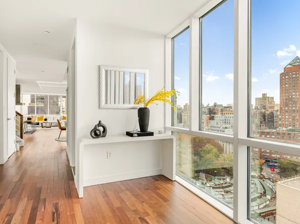 8 Union Square South image 17 of 20