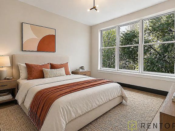 3rd image of 540 Driggs Ave #2G