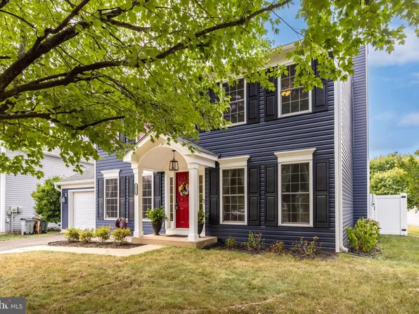 10224 Racquet Cir, Manassas, VA 20110