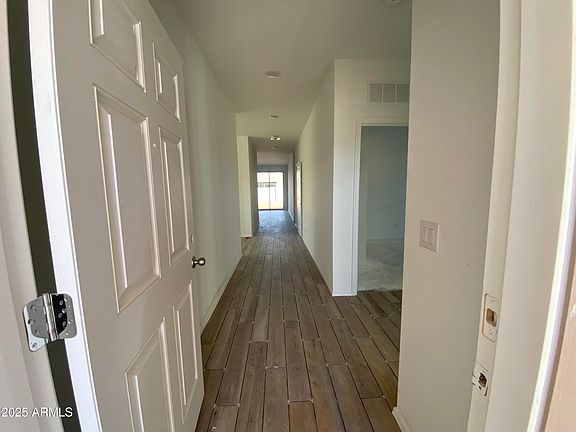 3rd image of 46940 W COE Street