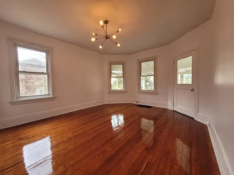 213 Lippincott Ave — Photo 21