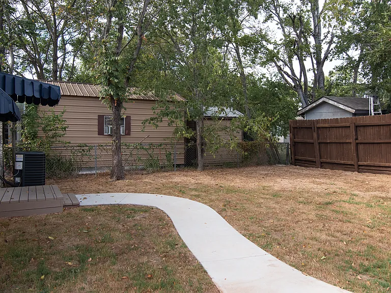 2707 Flanigan St — Photo 17