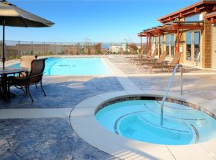 51 Pine St APT 202, Edmonds, WA 98020