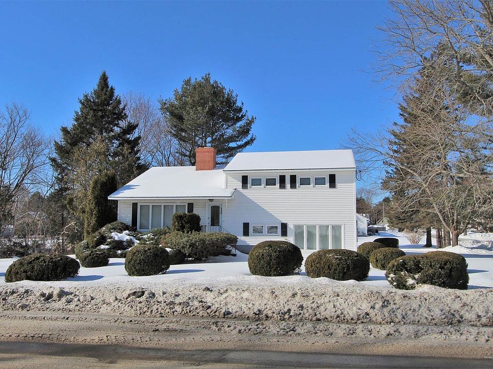 1st image of 698 Essex St