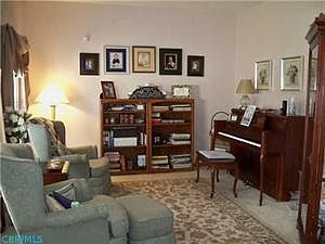 3rd image of 6642 Weston Cir W