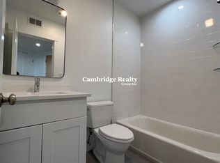 406 Columbia St #4T, Cambridge, MA 02141