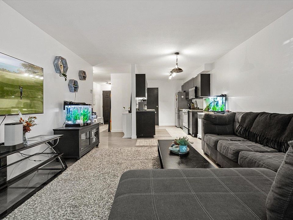 1st image of 7694 Evans Rd #111