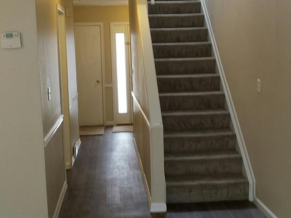 Hallway to LR/DR combo
