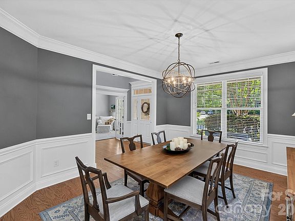 4th image of 5033 Dockside Ct