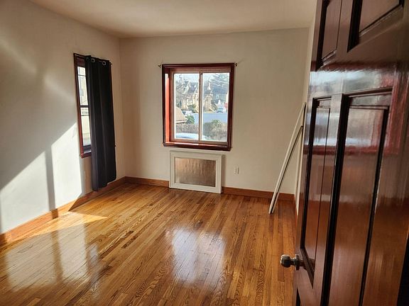 4th image of 15032 26th Ave Floor 1
