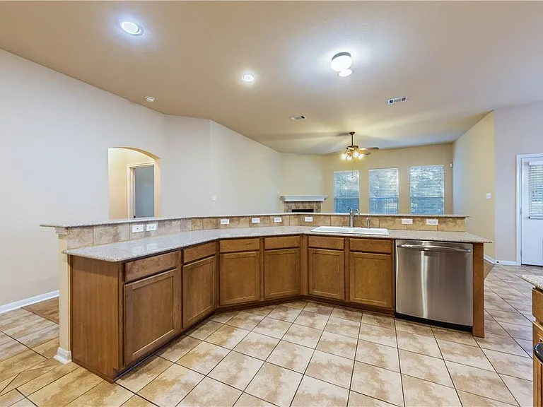 3509 Pine Needle Cir — Photo 9