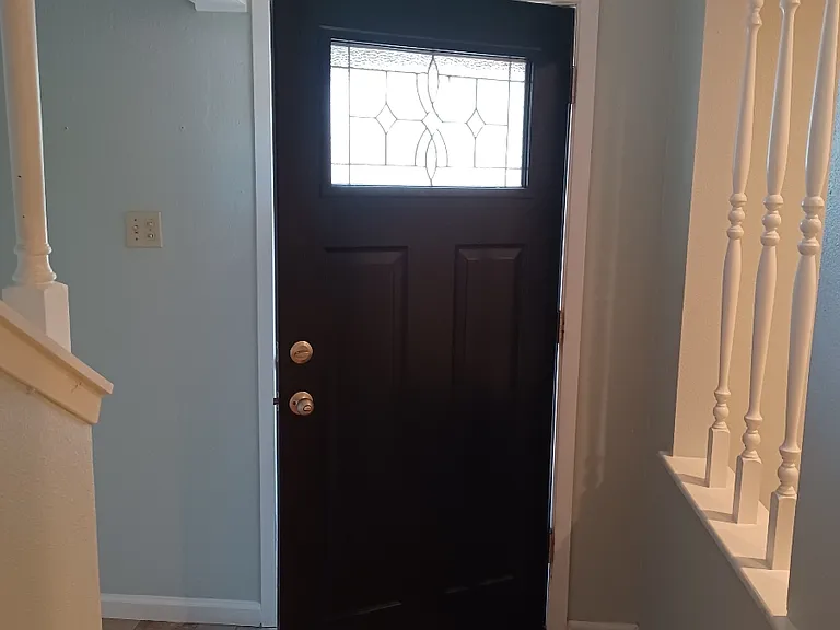 8707 Tradewind Dr — Photo 2