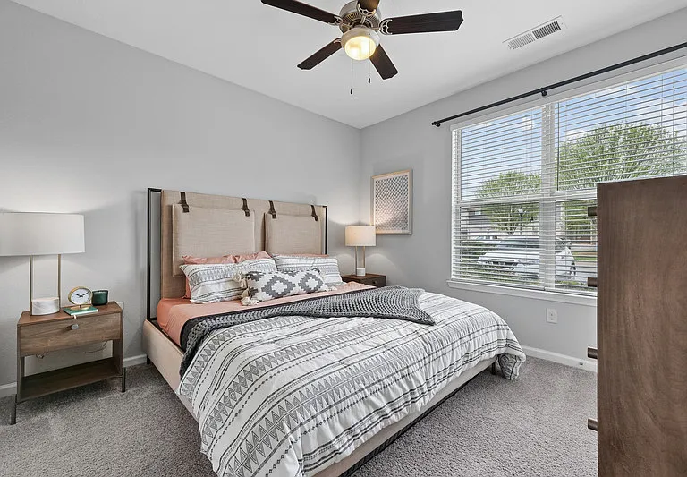 Legacy Lake Norman — Photo 13
